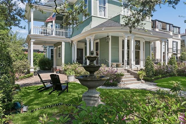 The Grand Victorian Bed & Breakfast