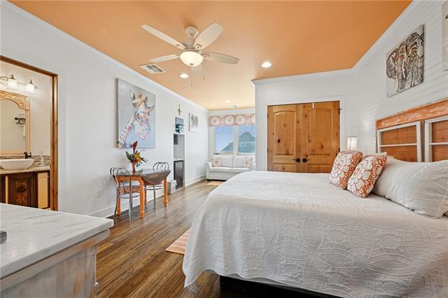 De La Blue Bed & Breakfast