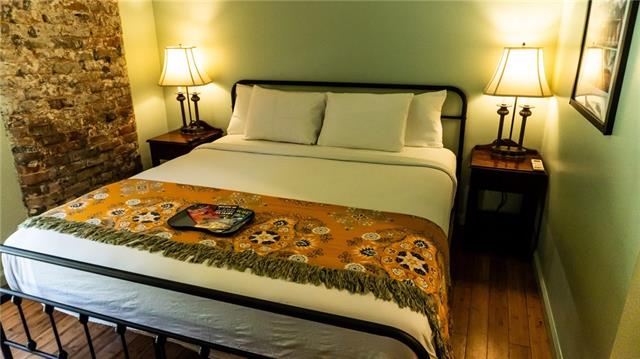 Mardi Gras Inn
